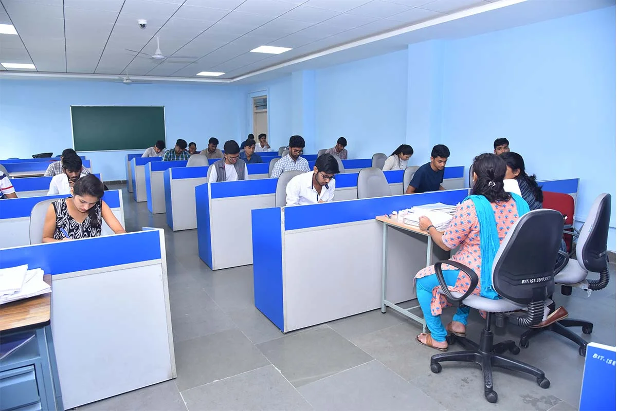 IQ INFOTECH SOLUTION | No.1 Software IT Training Institute in madurai